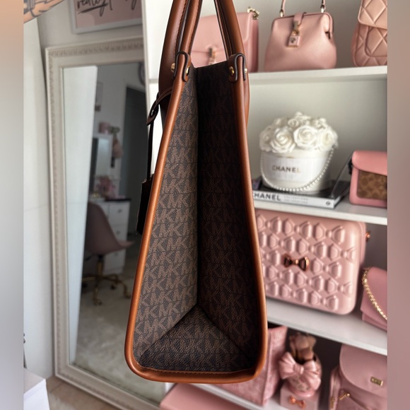 Michael Kors medium Mirella tote - Picture 2 of 13
